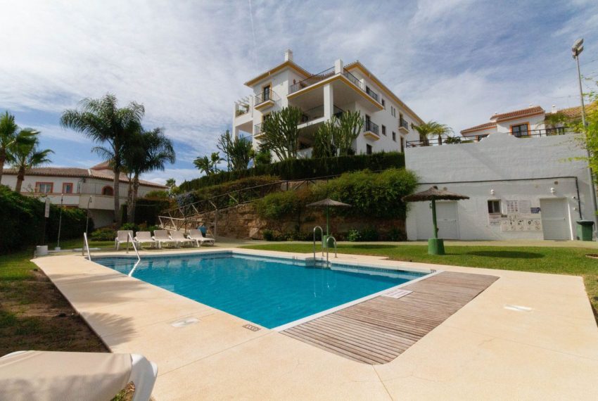 R4825468-Villa-For-Sale-Miraflores-Semi-Detached-5-Beds-369-Built-2