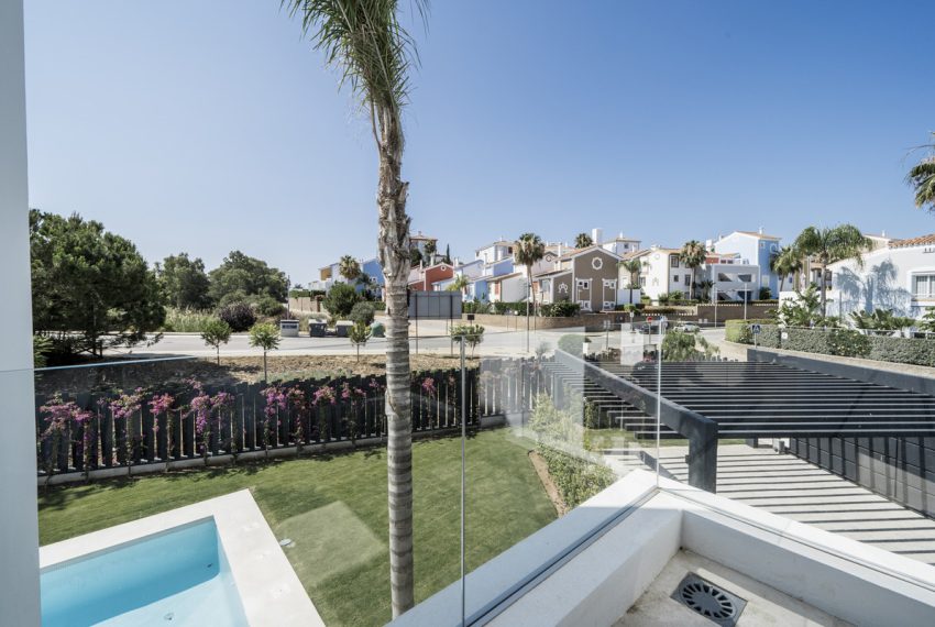 R4830937-Villa-For-Sale-Estepona-Detached-4-Beds-540-Built-15