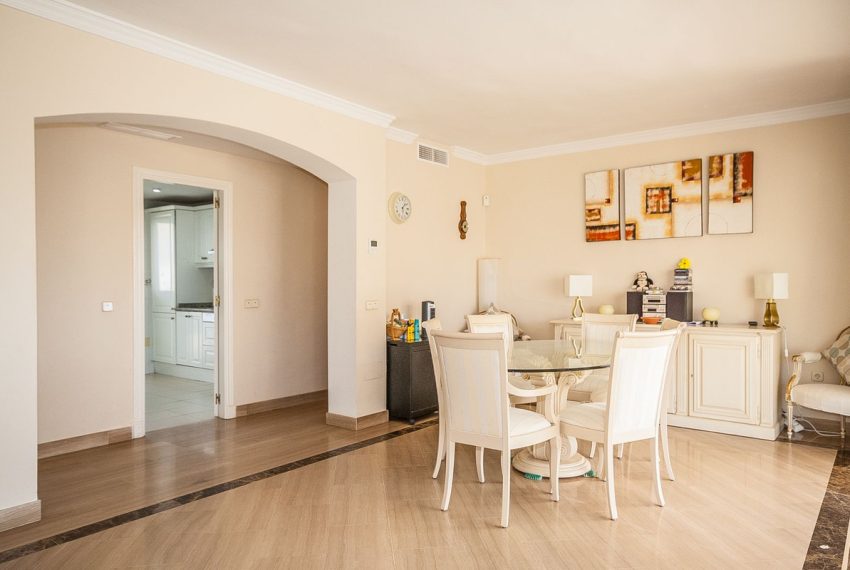 R4832023-Apartment-For-Sale-Elviria-Penthouse-3-Beds-190-Built-17