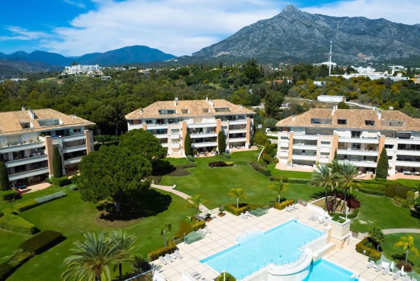 R4835212-Apartment-For-Sale-Marbella-Middle-Floor-2-Beds-140-Built