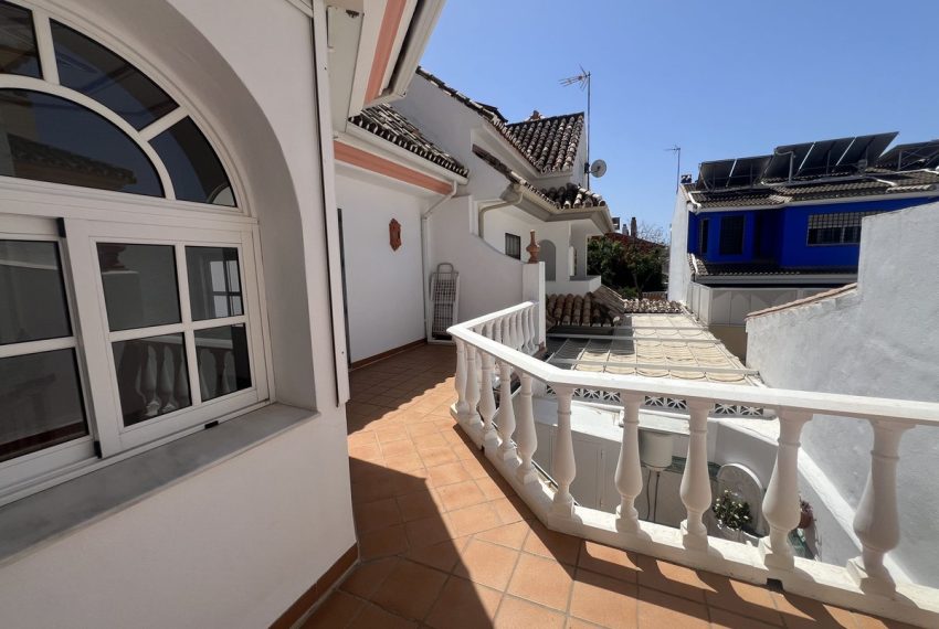 R4835890-Villa-For-Sale-San-Pedro-de-Alcantara-Semi-Detached-5-Beds-353-Built-14