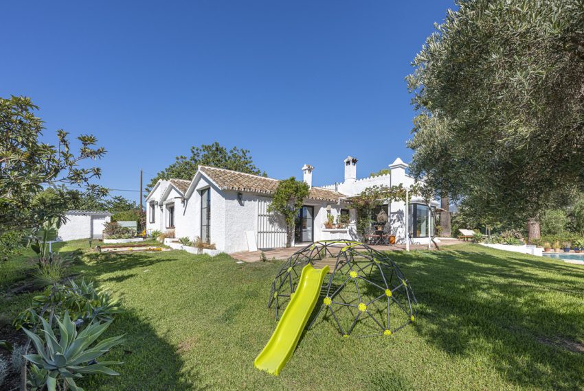 R4838956-Villa-For-Sale-Guadalmina-Alta-Detached-4-Beds-300-Built-7