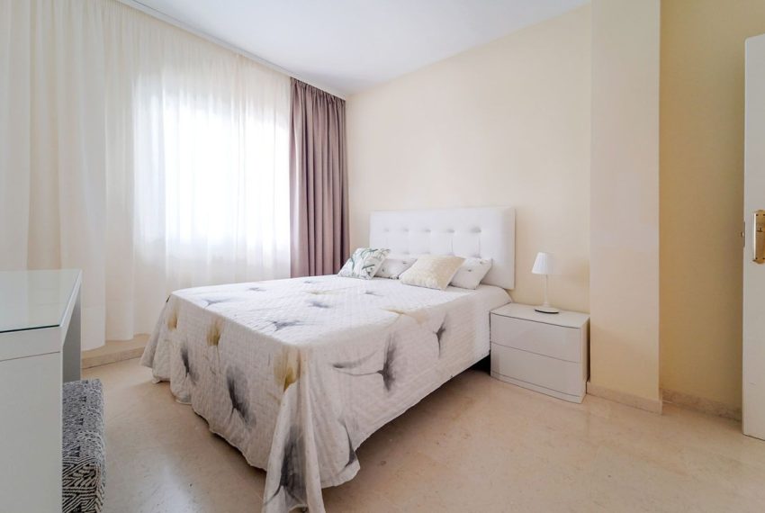 R4839997-Apartment-For-Sale-Elviria-Penthouse-2-Beds-96-Built-6