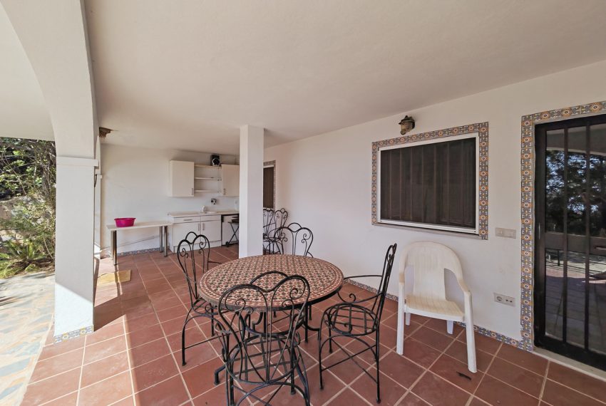 R4840030-Villa-For-Sale-Estepona-Detached-6-Beds-277-Built-8