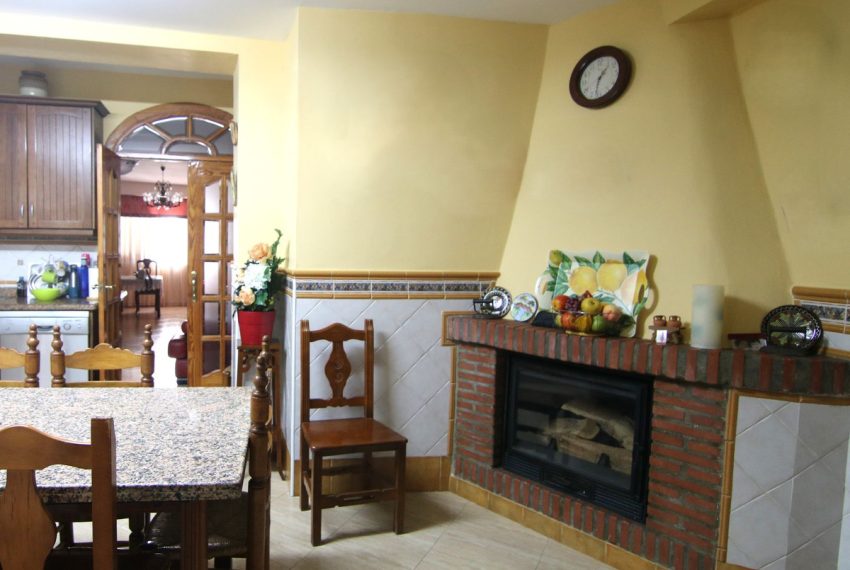 R4849312-Villa-For-Sale-Coin-Semi-Detached-4-Beds-279-Built