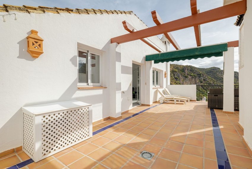 R4858840-Apartment-For-Sale-Benahavis-Penthouse-Duplex-4-Beds-153-Built-4