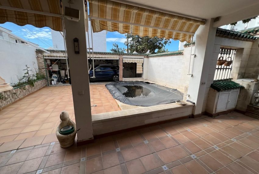 R4861207-Villa-For-Sale-Nueva-Andalucia-Semi-Detached-4-Beds-190-Built-12