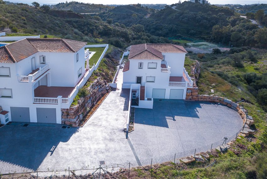 R4864381-Villa-For-Sale-Estepona-Detached-4-Beds-350-Built-2