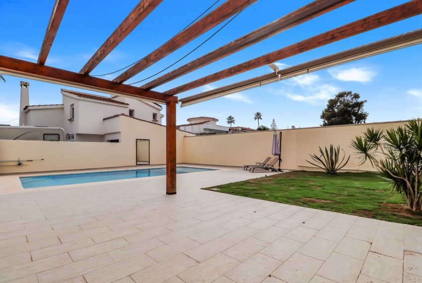 R4873054-Villa-For-Sale-Estepona-Detached-5-Beds-295-Built-15