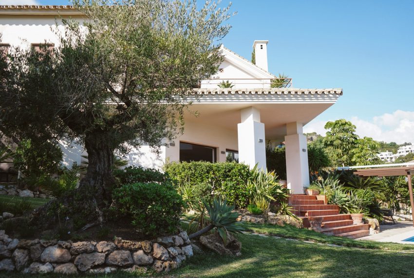 R4876933-Villa-For-Sale-Los-Arqueros-Detached-4-Beds-529-Built