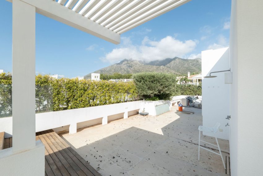 R4879927-Apartment-For-Sale-Sierra-Blanca-Penthouse-Duplex-4-Beds-405-Built-8