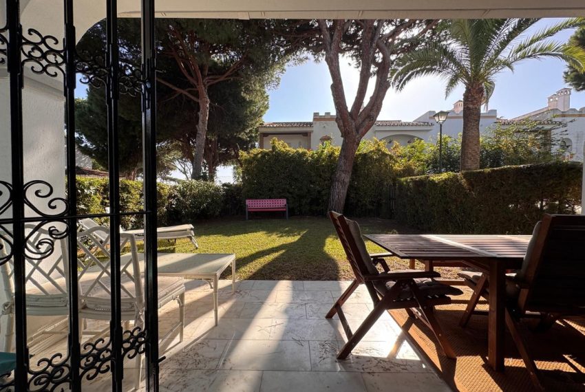 R4882360-Villa-For-Sale-Cabopino-Semi-Detached-5-Beds-230-Built-5