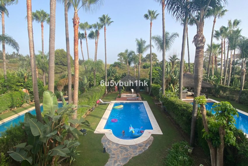 R4882888-Villa-For-Sale-Puerto-Banus-Semi-Detached-6-Beds-402-Built-4