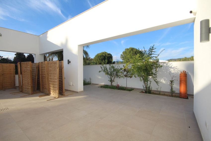 R4884292-Villa-For-Sale-Elviria-Detached-3-Beds-979-Built-2