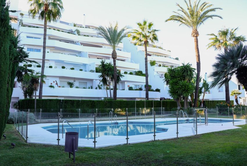 R4885282-Apartment-For-Sale-Nueva-Andalucia-Middle-Floor-2-Beds-125-Built-1