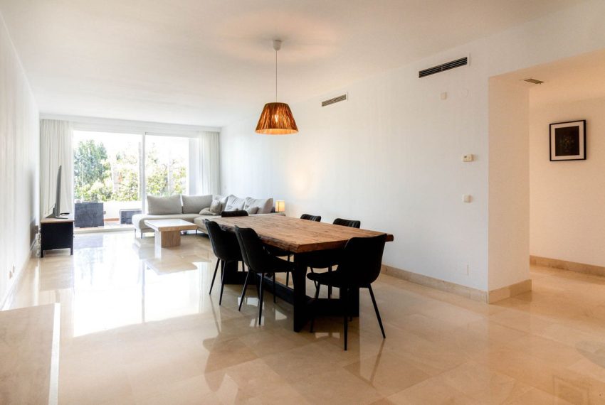 R4887787-Apartment-For-Sale-Nueva-Andalucia-Ground-Floor-3-Beds-146-Built-2