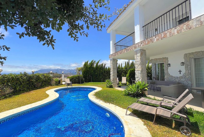 R4887964-Villa-For-Sale-La-Mairena-Semi-Detached-5-Beds-287-Built