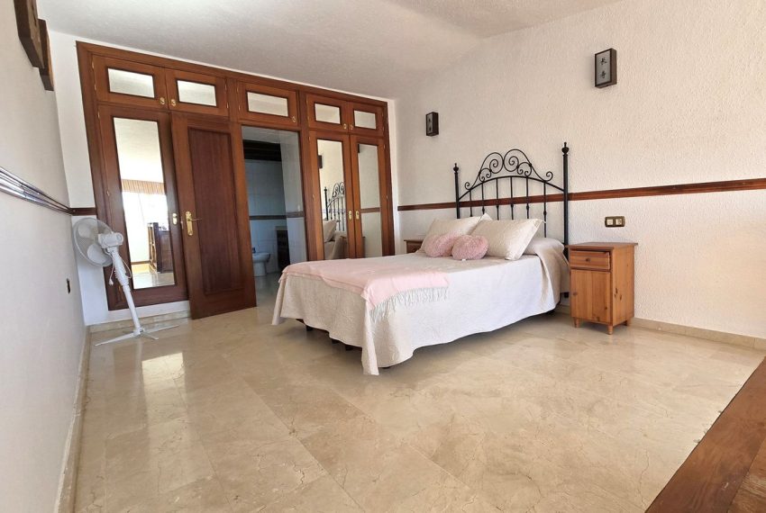 R4890649-Apartment-For-Sale-Estepona-Penthouse-2-Beds-91-Built-8