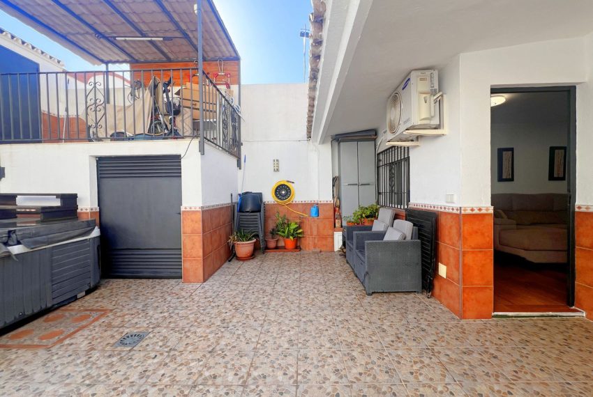 R4891069-Townhouse-For-Sale-Nueva-Andalucia-Terraced-2-Beds-86-Built-1