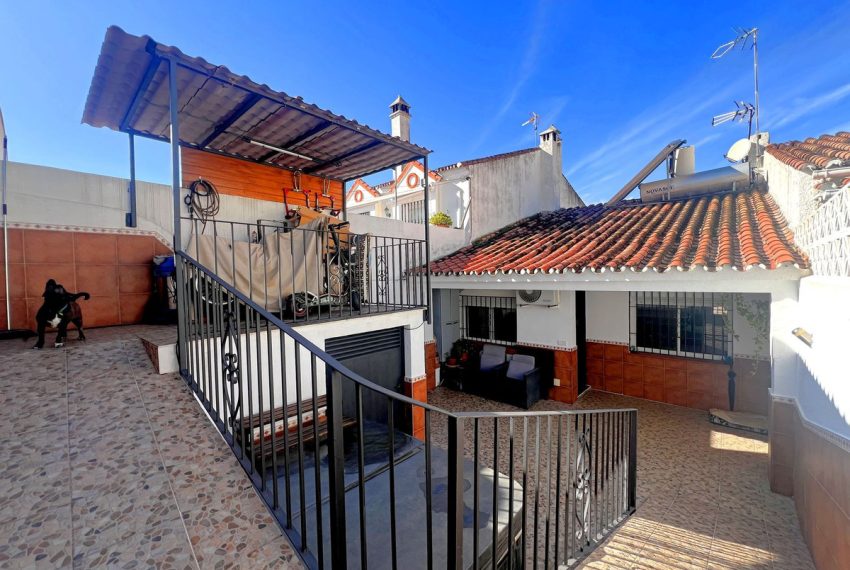 R4891069-Townhouse-For-Sale-Nueva-Andalucia-Terraced-2-Beds-86-Built