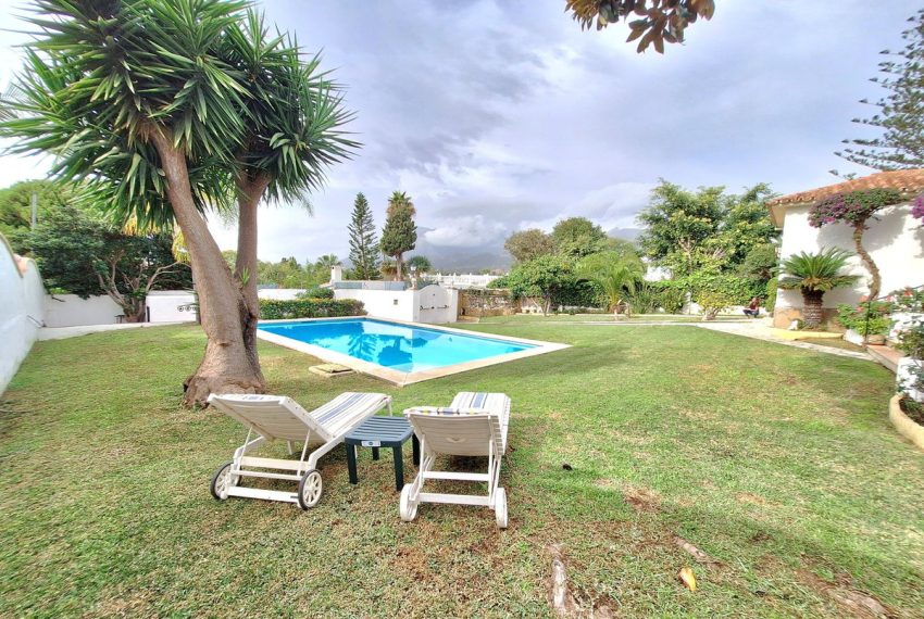 R4891363-Villa-For-Sale-Marbella-Detached-3-Beds-135-Built-2