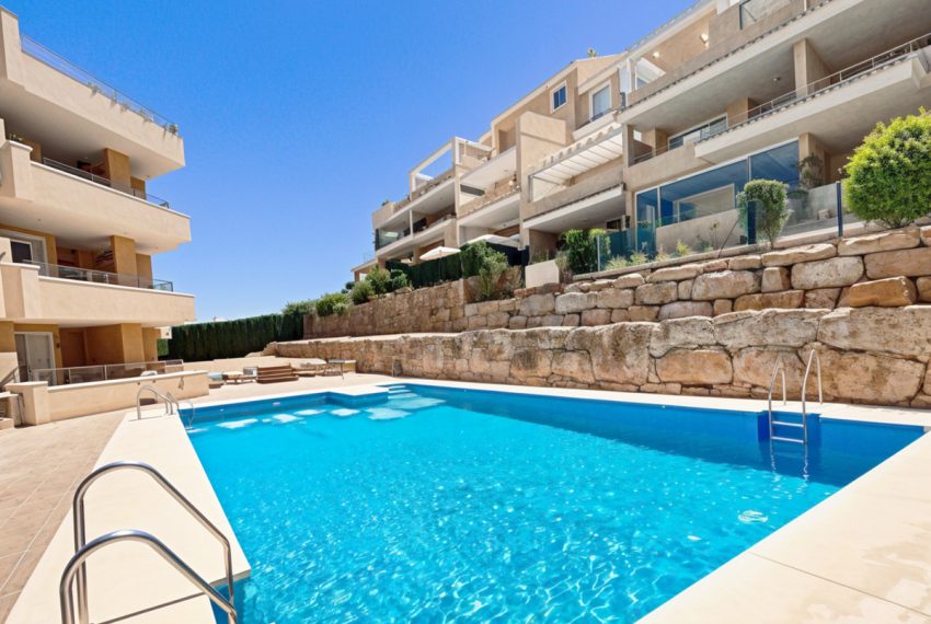 R4894609-Apartment-For-Sale-Las-Brisas-Middle-Floor-3-Beds-159-Built-2