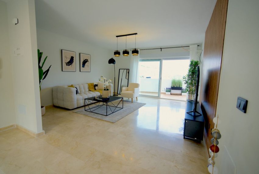 R4894771-Apartment-For-Sale-Nueva-Andalucia-Middle-Floor-2-Beds-106-Built-1