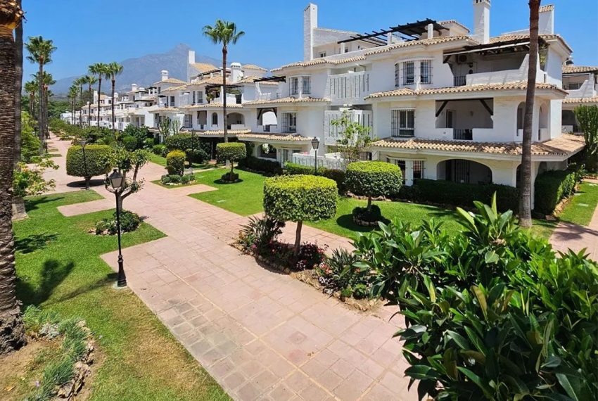 R4896052-Apartment-For-Sale-Nueva-Andalucia-Penthouse-Duplex-2-Beds-106-Built-16