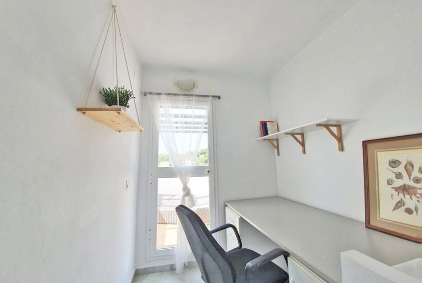 R4896052-Apartment-For-Sale-Nueva-Andalucia-Penthouse-Duplex-2-Beds-106-Built-5