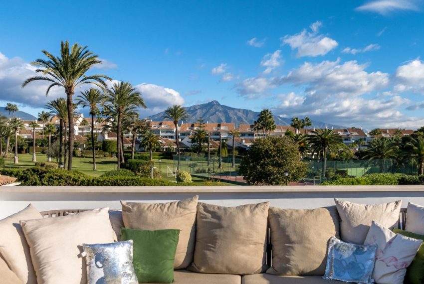 R4896589-Villa-For-Sale-Marbella-Detached-6-Beds-506-Built-2