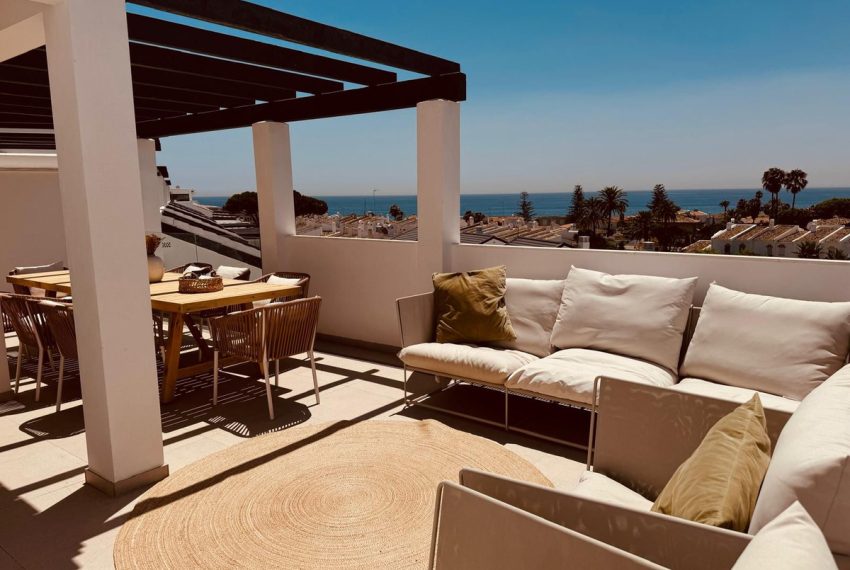 R4899523-Apartment-For-Sale-Estepona-Penthouse-4-Beds-151-Built