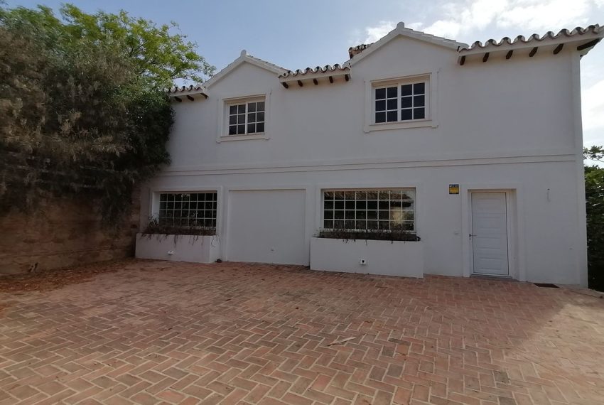 R4901182-Villa-For-Sale-La-Quinta-Detached-8-Beds-1618-Built-4