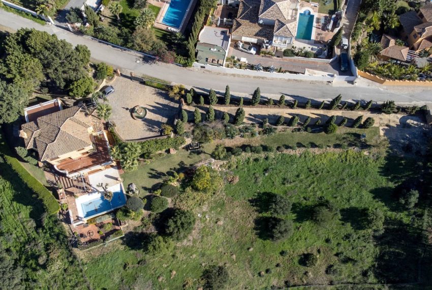 R4902142-Villa-For-Sale-Estepona-Finca-6-Beds-425-Built-6