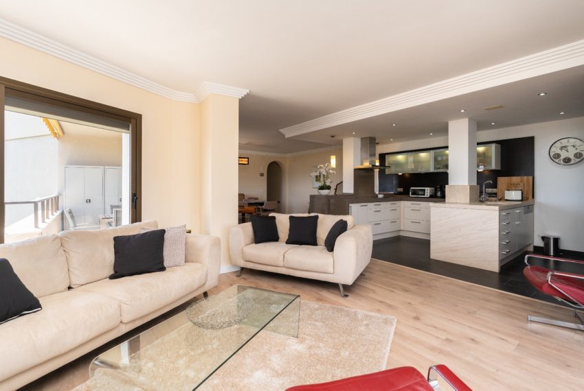 R4902694-Apartment-For-Sale-Estepona-Penthouse-3-Beds-160-Built-8