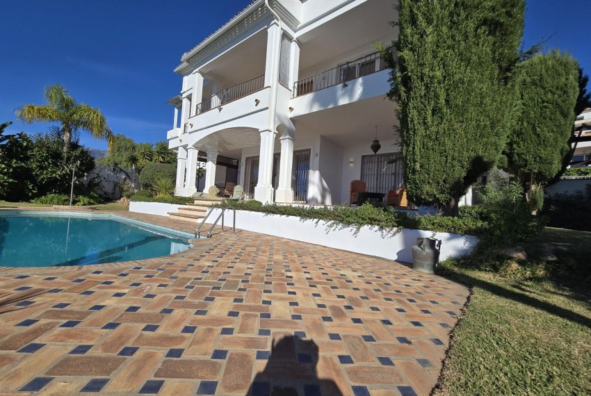 R4904404-Villa-For-Sale-Marbella-Detached-4-Beds-504-Built-11