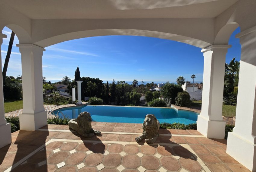 R4904404-Villa-For-Sale-Marbella-Detached-4-Beds-504-Built-8