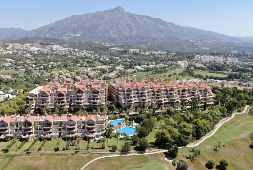 R4905910-Apartment-For-Sale-Nueva-Andalucia-Middle-Floor-2-Beds-104-Built