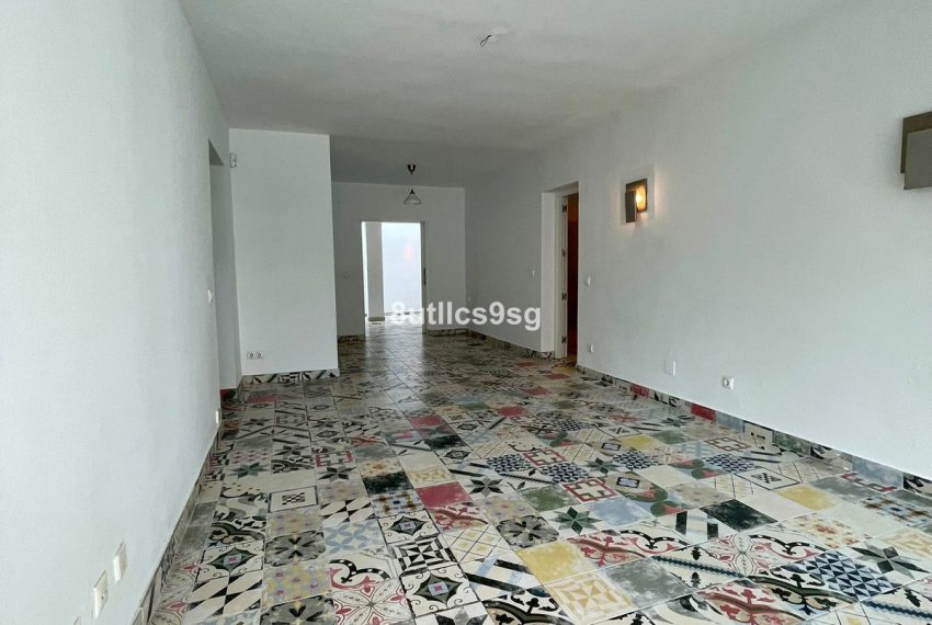 R4907056-Apartment-For-Sale-Nueva-Andalucia-Ground-Floor-3-Beds-144-Built-17