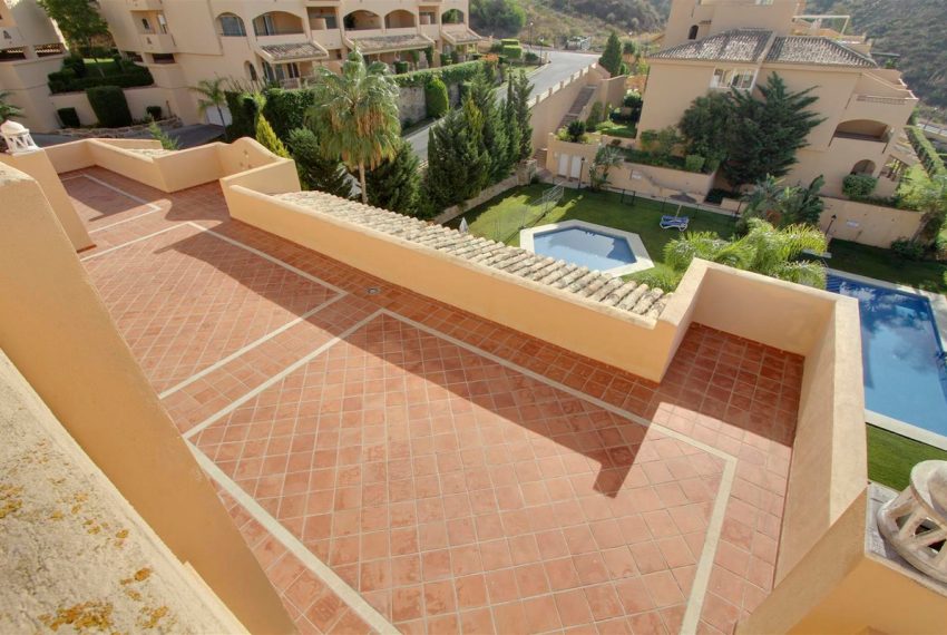 R2779193-Apartment-For-Sale-Elviria-Penthouse-3-Beds-135-Built-4