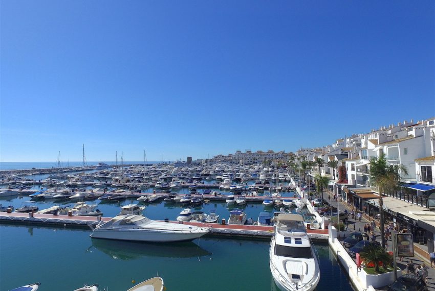 R2998166-Apartment-For-Sale-Puerto-Banus-Middle-Floor-2-Beds-121-Built