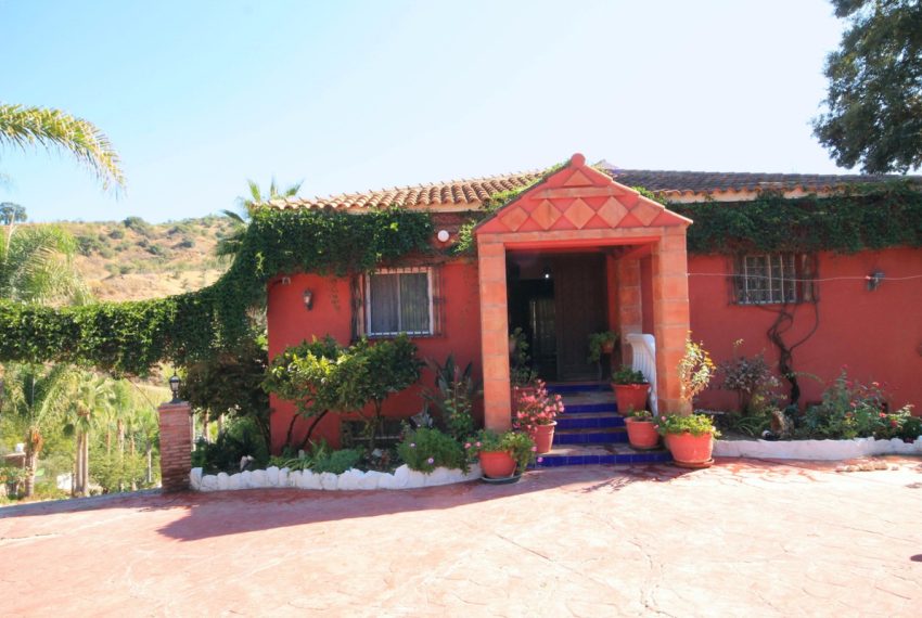 R3301060-Villa-For-Sale-Monda-Finca-5-Beds-277-Built-17