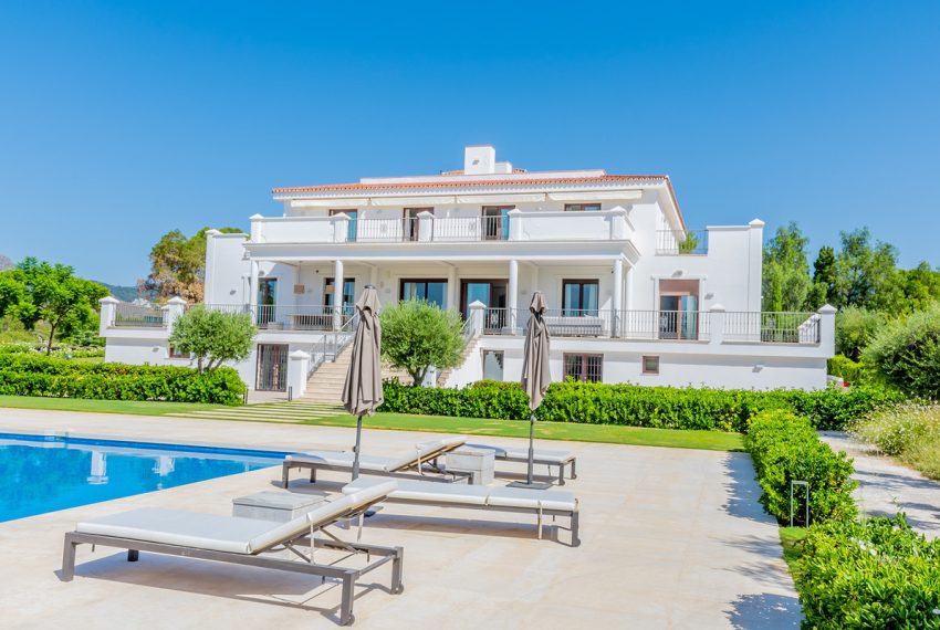 R3704048-Villa-For-Sale-Guadalmina-Alta-Detached-5-Beds-1104-Built-3