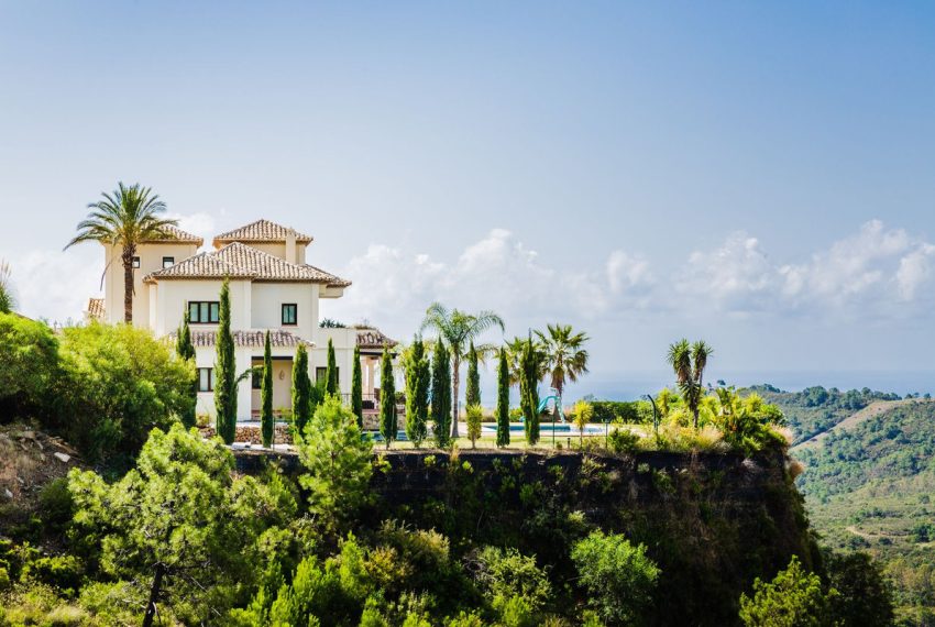 R4061875-Villa-For-Sale-Benahavis-Detached-6-Beds-700-Built