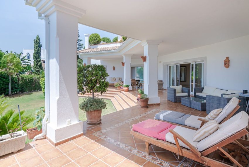 R4083568-Villa-For-Sale-Benahavis-Detached-6-Beds-733-Built-4