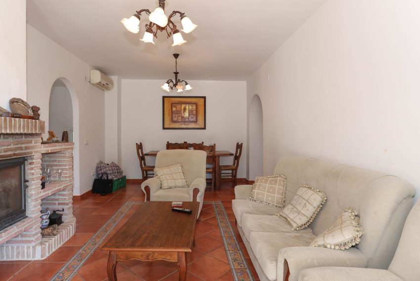 R4115845-Villa-For-Sale-Guaro-Detached-3-Beds-208-Built-7