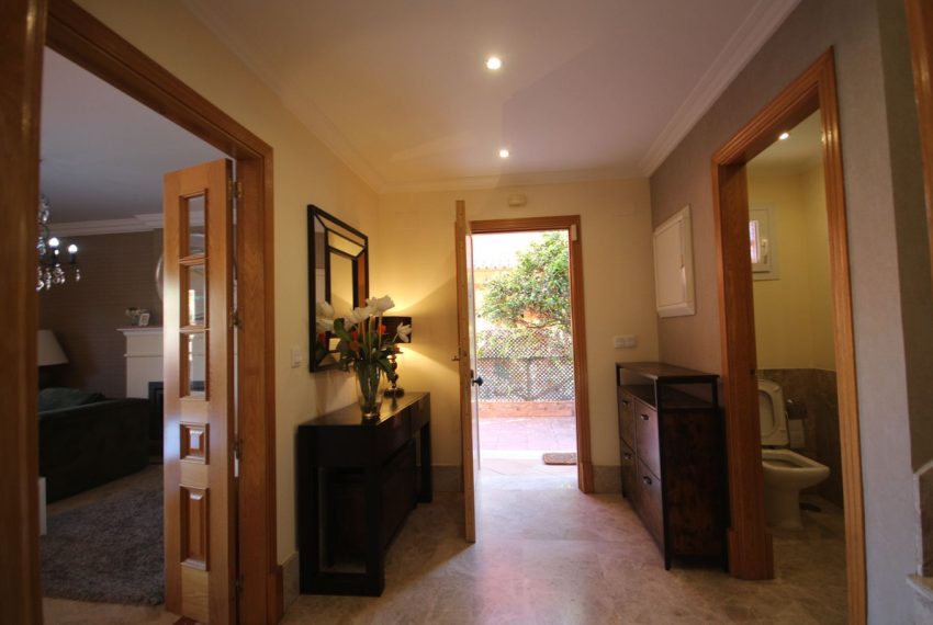 R4198714-Villa-For-Sale-Santa-Clara-Semi-Detached-3-Beds-270-Built-10