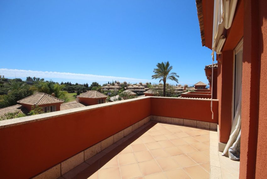 R4198714-Villa-For-Sale-Santa-Clara-Semi-Detached-3-Beds-270-Built-2