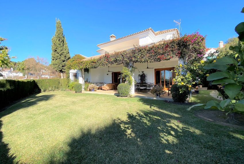 R4276999-Villa-For-Sale-The-Golden-Mile-Detached-3-Beds-303-Built