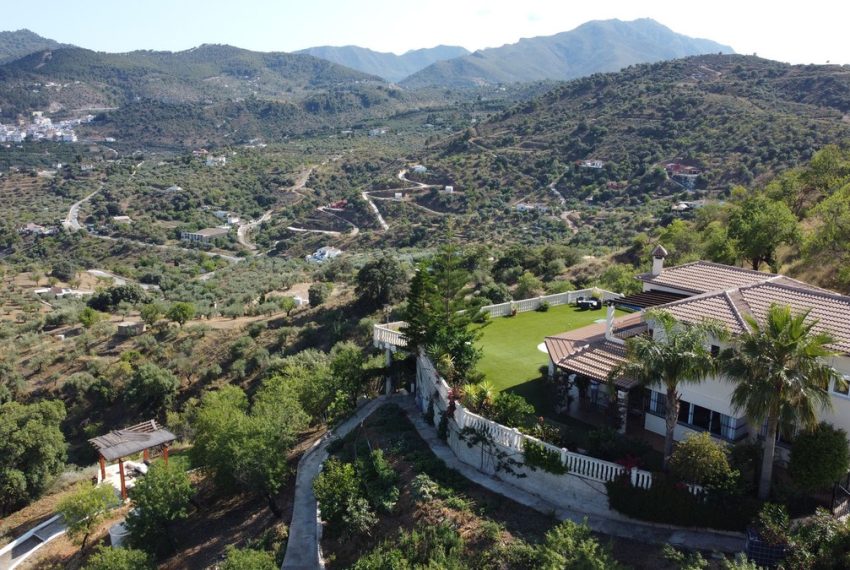 R4330522-Villa-For-Sale-Monda-Finca-8-Beds-377-Built-5