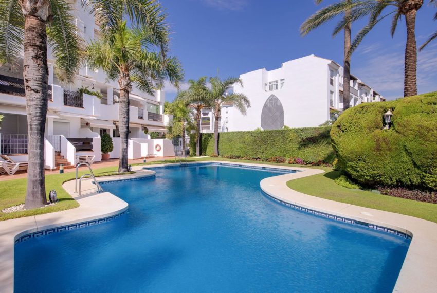 R4415785-Apartment-For-Sale-Puerto-Banus-Penthouse-Duplex-2-Beds-114-Built-1